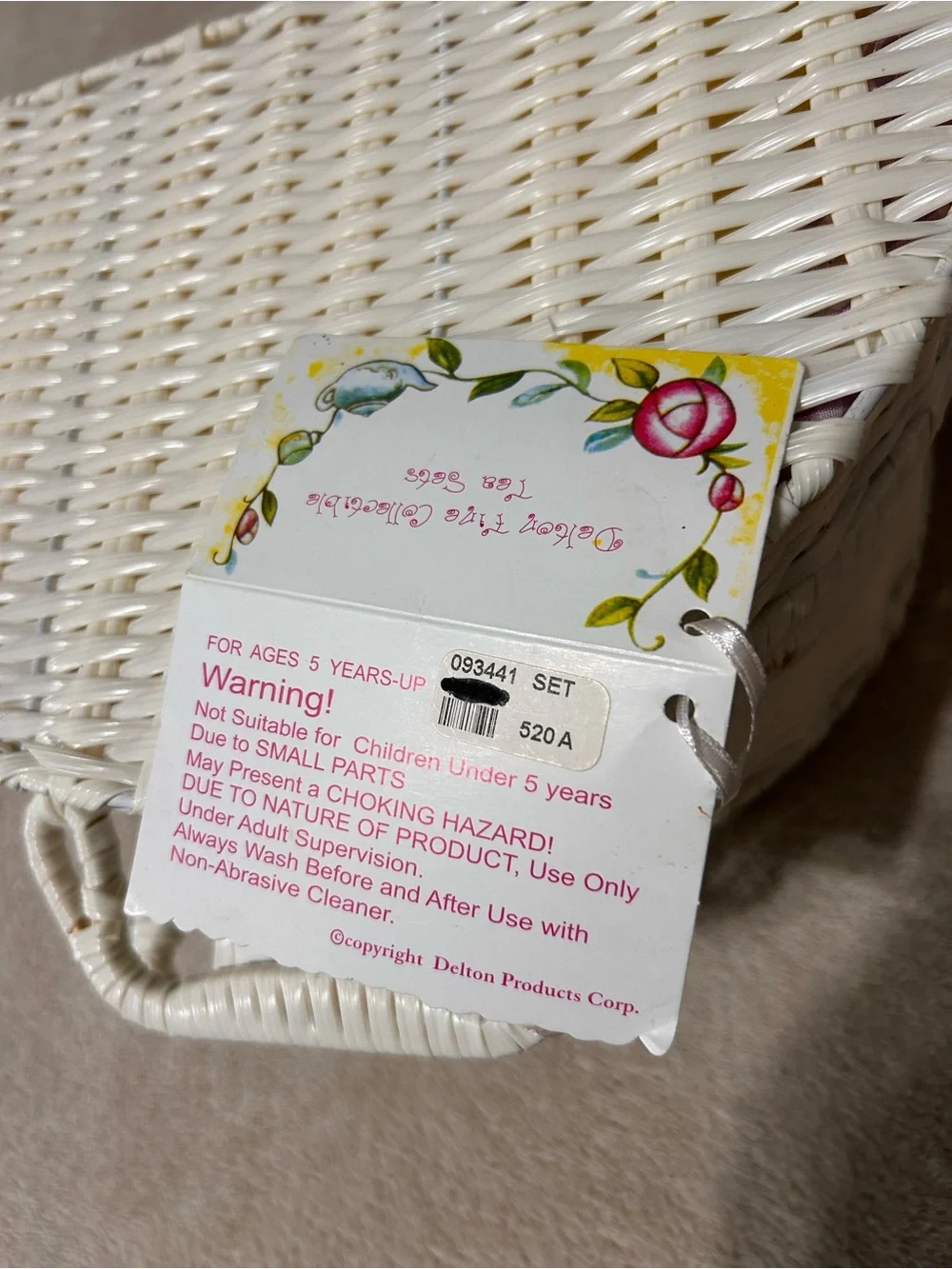 Delton charming white